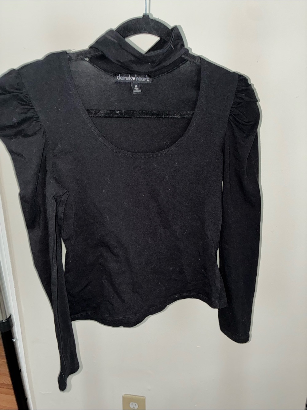 Derek Heart Black Long Sleeve Scoop Neck Top with Puff Shoulders